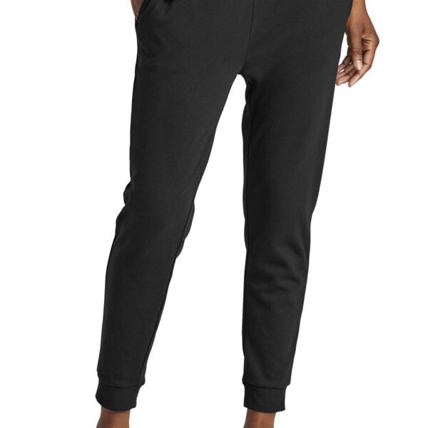 Women's Perfect Tri Fleece Jogger Thumbnail